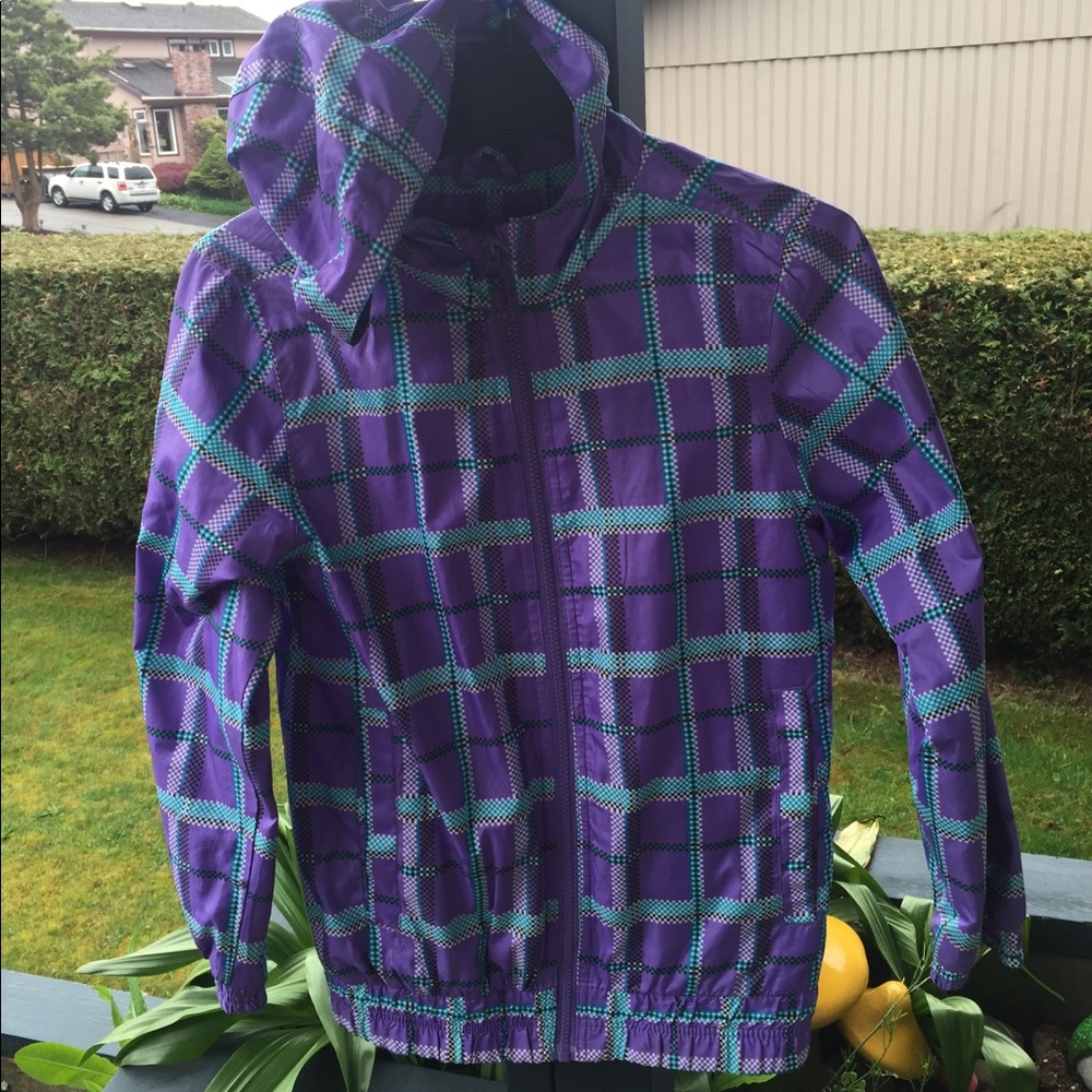 Hooded Windbreaker with Mesh Lining